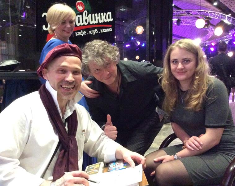  шарж по фото Минск,шаржист рисует на корпоративе 23 февраля празднике Смоляк 